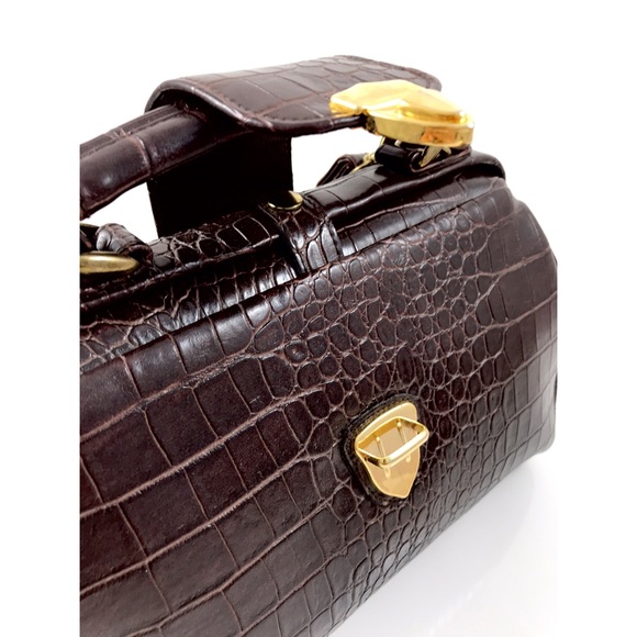 ❌SOLD❌ crocodile faux leather doctor satchel - Picture 4 of 8